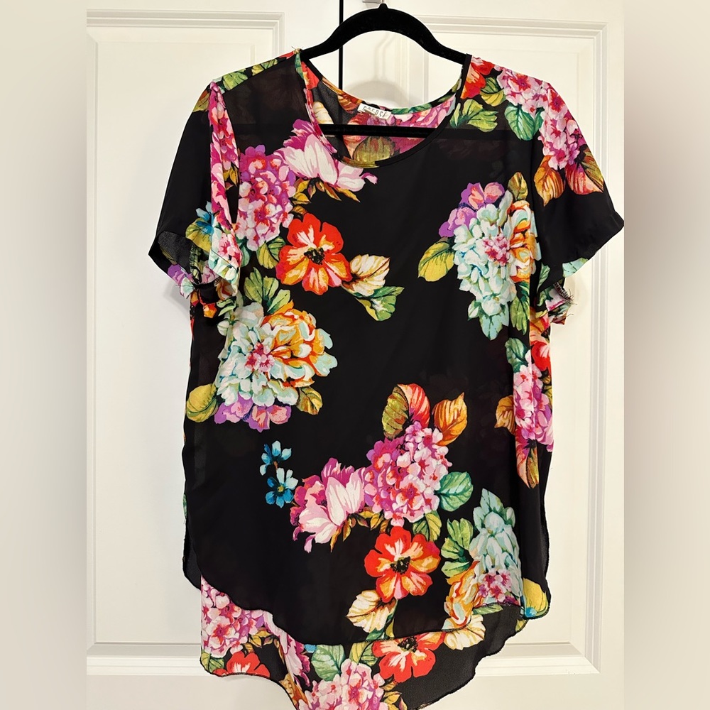 Shear flower shirt